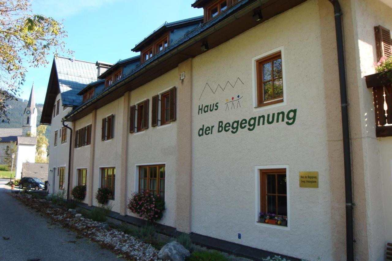 Haus Der Begegnung Hotel Gosau Exterior photo